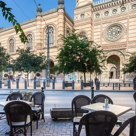 Ultra Little アパート *